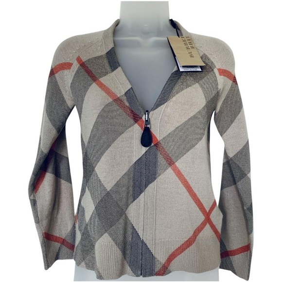 Burberry Sweaters - 🚫Sold NWT Burberry sweater